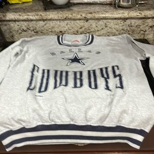 Dallas Cowboy sweat shirt